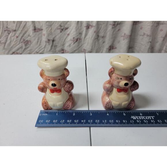 Vintage 1980s Teddy Bear Chef Salt Pepper and Shaker Set - Picture 3 of 4